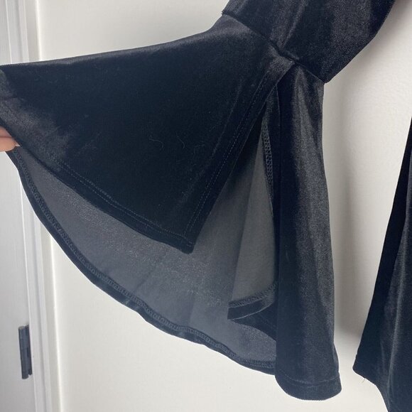 W5 Womens Velvet Cardigan Size S Black Split Bell Sleeve Waterfall Front Open - Picture 2 of 7